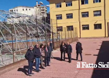 Consegnati all’impresa i lavori della ‘palestra tenda’ di Bronte, si dovrebbero concludere entro l’inizio del nuovo anno scolastico