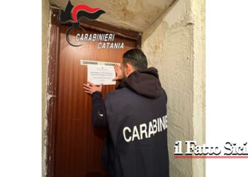Arrestati 2 catanesi per spaccio dai CC Fontanarossa. L’afflusso di assuntori nell’appartamento era tale che i CC aprivano per indentificarli