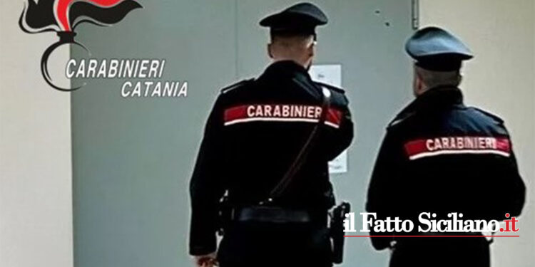 Catania. Minaccia i carabinieri per difendere l’inciviltà del figlio