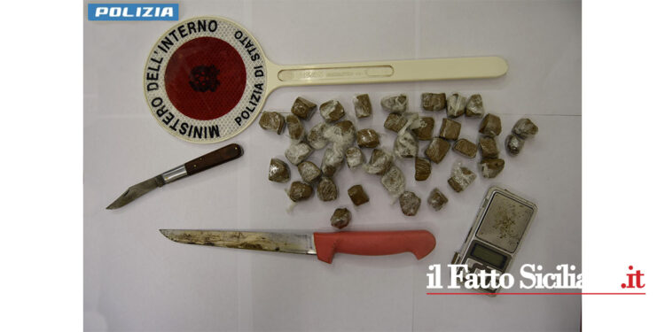 Arrestati dal Commissariato di Alcamo in due distinti interventi 2 pregiudicati per trasporto e detenzione di hashish