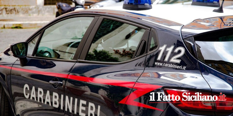 I CC di Siracusa hanno arrestato due giovani che avevano adibito l’abitazione a spaccio di cocaina, hashish, crack, con armi e munizioni