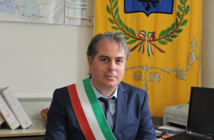 Il Comune di Savoca, noto borgo messinese elencato tra i più belli d’Italia, ha presentato in una conferenza il progetto per la nuova pista di atletica