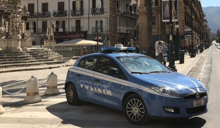 La Polizia di Stato di Palermo ha eseguito la traduzione in carcere di un rapinatore di esercizi commerciali