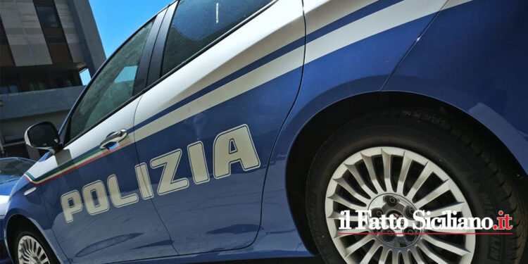 La Polizia di Stato della Questura di Trapani ha arrestato un insospettabile che in un casolare disabitato spacciava cocaina