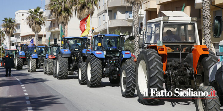 La protesta degli agricoltori del trapanese per due giorni a Marsala porta a incontri con il ministro e l’assessore regionale