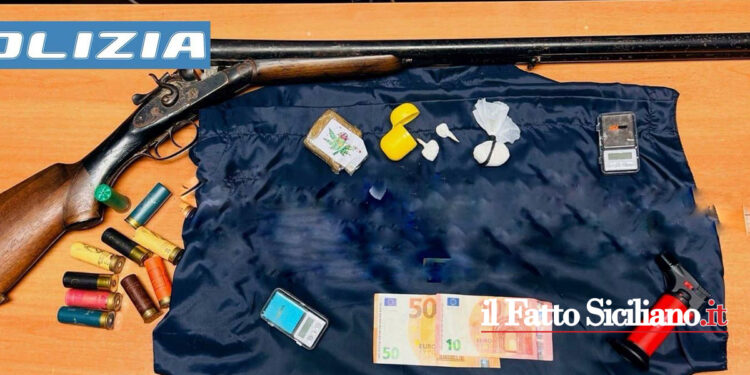 Il Commissariato di Vittoria ha tradotto in carcere un pregiudicato che deteneva cocaina, hashish e un fucile calibro 12