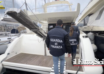 La GdF Stazione Navale di Palermo ha sequestrato uno yacht di 20 metri, battente bandiera inglese e di proprietà di un tunisino