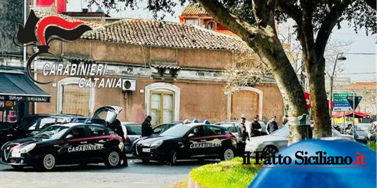 Catania. Spacciatori beccati ancora una volta nello stesso appartamento