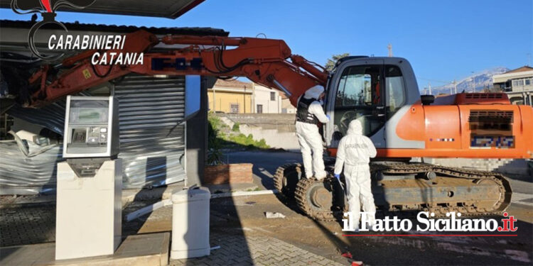 Prov. Catania. Sventato furto con spaccata