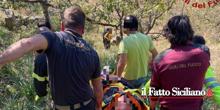 Sicilia. Incidente con parapendio. Soccorso il giovane