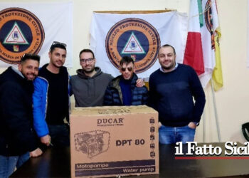 S.M.di Licodia. La Misericordia dona motopompa al Nucleo Protezione civile