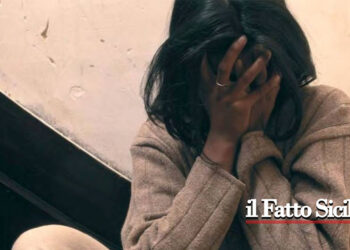 Adrano. Picchiava e tormentava la moglie. 34enne deferito in stato di libertà