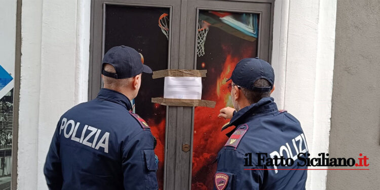Catania. Chiuso chiosco frequentato da pregiudicati