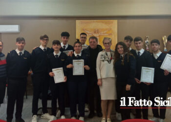 A Catania si è tenuto il primo corso di Cultura Aeronautica a cui hanno partecipato anche gli studenti dell’Istituto P. Branchina di Adrano