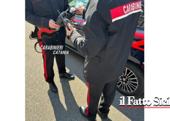 I CC della Compagnia di Catania Fontanarossa hanno arrestato un 18enne di Belpasso per spaccio di marijuana e crack