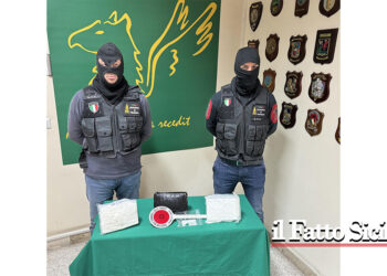 La GdF di Catania ha tratto in arresto un nisseno che in auto trasportava circa 4 kg di cocaina, valore sul mercato 700 mila euro