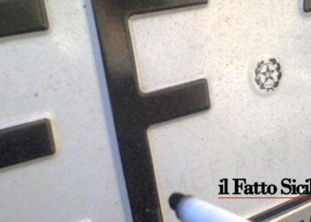 Adrano. 56enne girava con targa falsa e telaio contraffatto. Denunciato