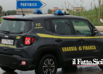 La GdF di Patinico ha denunciato un imprenditore e sequestrati oltre 5000 capi di abbigliamento di alta moda contraffatti