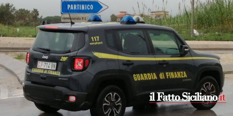 La GdF di Patinico ha denunciato un imprenditore e sequestrati oltre 5000 capi di abbigliamento di alta moda contraffatti