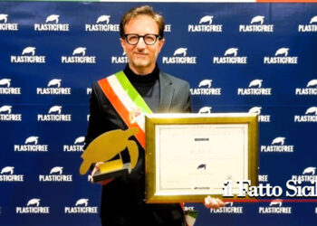 Belpasso. Il Sindaco Caputo ritira il Premio Comune Plastic Free 2024