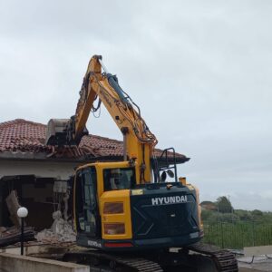 Il Tribunale di Catania ha ordinato la demolizione a Biancavilla di una costruzione abusiva sita in contrada Croce Vallone