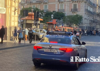 La Polizia di Stato di Catania ha arrestato un pregiudicato straniero che aveva ripetutamente palpeggiato il seno di una 14enne