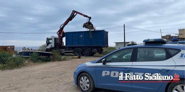 Sicilia. Abbattute costruzioni abusive