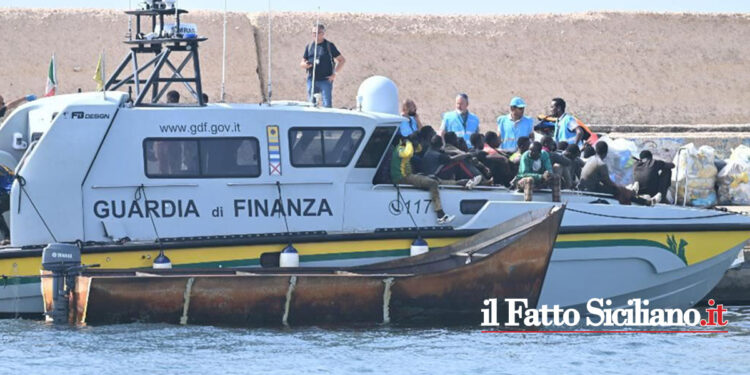 Ripresi con le condizioni di mare calmo gli arrivi di migranti e l’hotspot di Lampedusa ha registrato oltre 1000 persone tra cui 145 minori