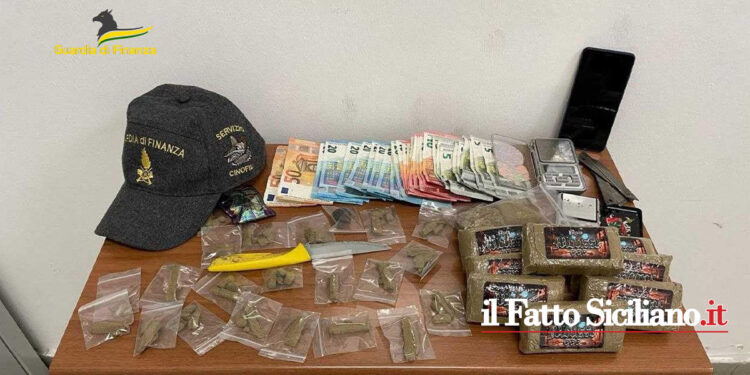 La GdF di Palermo in due distinte operazioni ha rinvenuto oltre 2kg di hashish e arrestato per spaccio un 22enne palermitano
