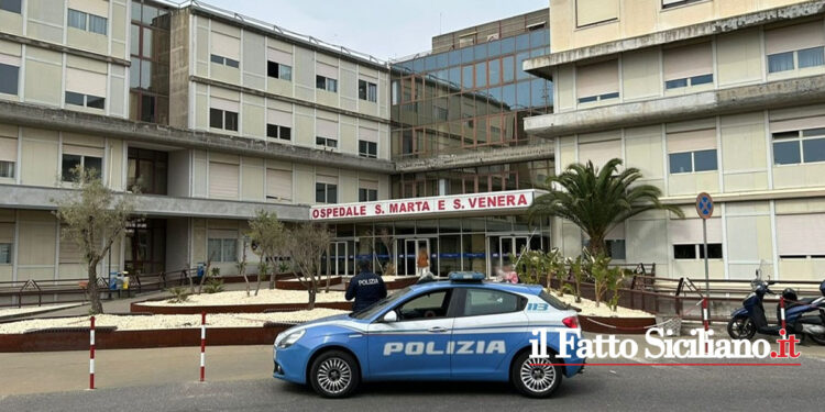 La Polizia di Stato di Acireale ha salvato un 76enne che, stanco dell’attesa, era andato via dal Pronto Soccorso, seppure infartuato