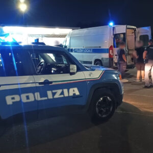 Arrestato dal Commissariato Nesima uno spacciatore e sanzionate 7 attività per mancanza di autorizzazioni e una per lavoratori irregolari
