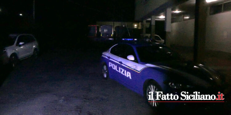 Le Volanti della Questura di Catania hanno arrestato un 30enne pluripregiudicato, originario di Augusta, incastrato dalle telecamere