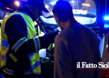 Fermato, sanzionato e deferito dalla Polizia di Stradale di S. di Militello (ME) un automobilista in autostrada completamente ubriaco