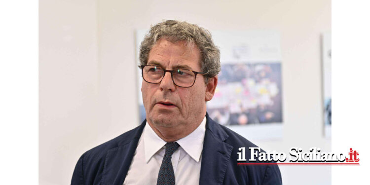 Il Gip del Tribunale di Palermo su richiesta della Procura della Repubblica ha emesso una misura cautelare a carico di Gianfranco Miccichè