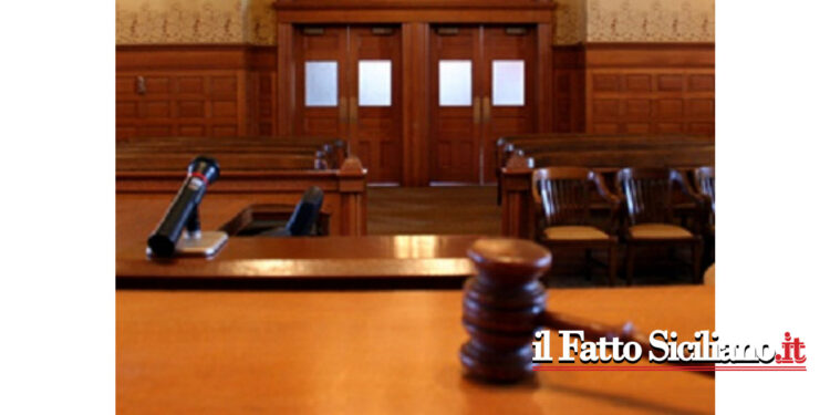 Il Gup di Catania ha rinviato a giudizio, per incarichi a predestinati, l’ex assessore regionale alla Sanità e altri dieci
