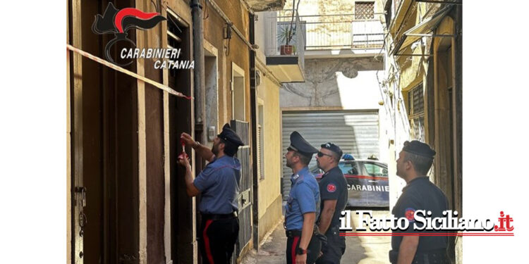 I CC di Paternò durante i controlli al territorio hanno monitorato delle case abbandonate occupate da immigrati irregolari