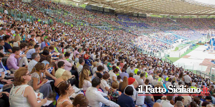 Il 21-23 e 28-30 giugno, con provenienti da Catania, Messina, Ragusa e Siracusa, si terrà a Misterbianco il congresso dei Testimoni di Geova