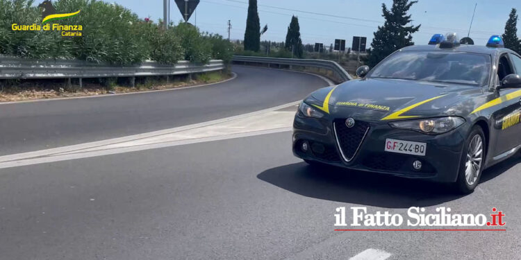 La GdF di Catania da stamattina sta eseguendo 10 misure cautelari per bancarotta fraudolenta, riciclaggio e autoriciclaggio