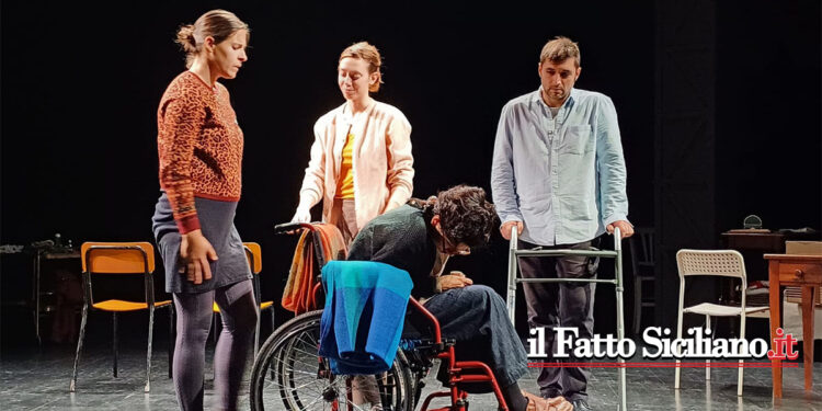 Catania. Successo per “Futuro Anteriore”: uno sguardo lucido e commovente sulla vecchiaia