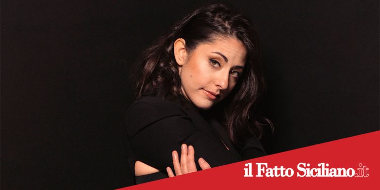 Esce “La percezione di noi” il nuovo brano di Amanda Vitale