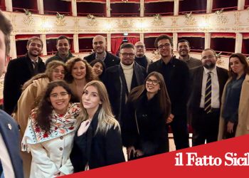 Adrano. Trionfo per “Divorzio all’italiana” al Teatro Bellini