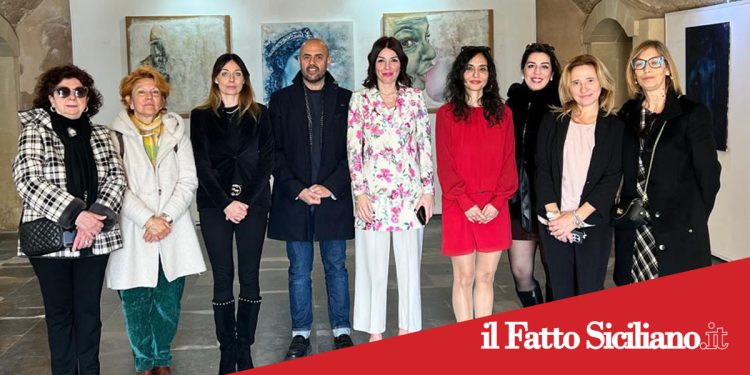 Noto. L’arte diventa voce e forza delle donne con “Donnevietatomorire”