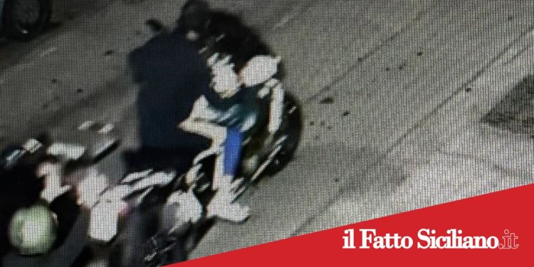 Catania. Specializzati in furti di moto. Due denunciati
