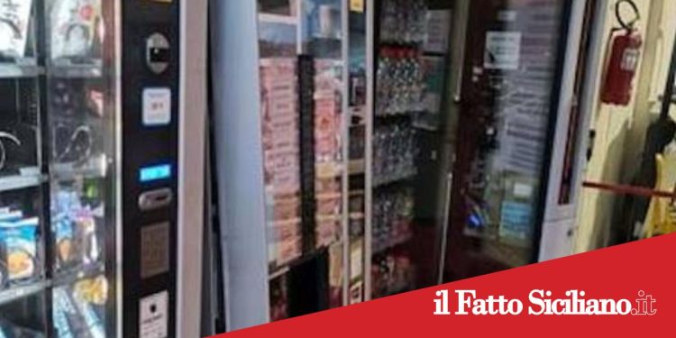 Catania. Coppia sorpresa a scassinare un distributore h24. Arrestati