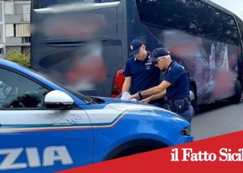 Acireale. Scoperti due pulmini irregolari. Gita annullata