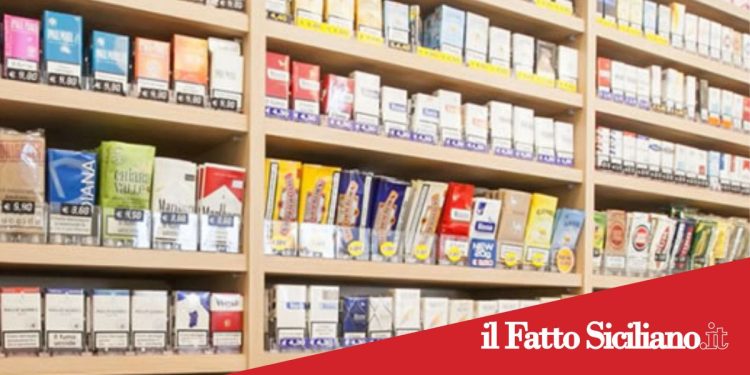 Prov.Catania. Rapinava le tabaccherie indossando una maschera di carnevale