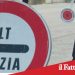 Gela.Non si ferma al posto di blocco e ferisce un agente