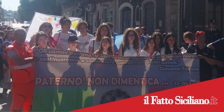 Paternò, in marcia per la legalità: “La memoria rende liberi”