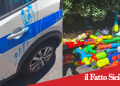 Catania. Caos colorato fuori dalle scuole