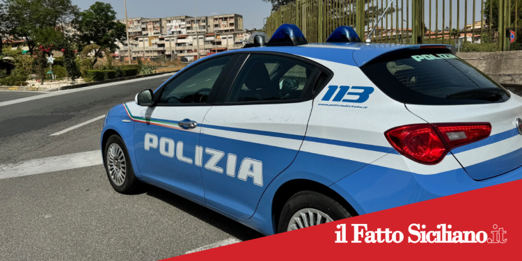 Catania . Il cane Ares fiuta la droga tra i rifiuti.